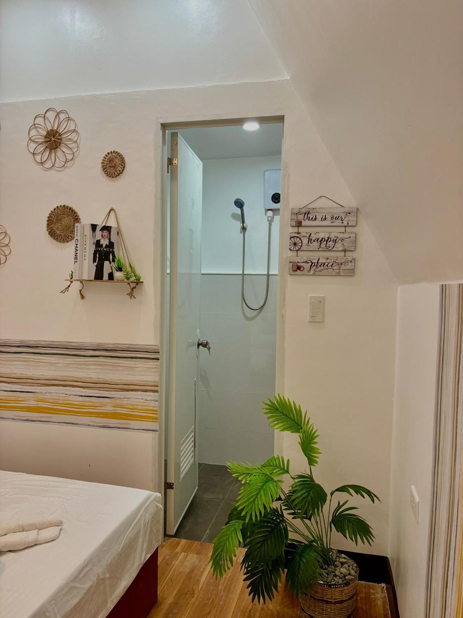 Villa Lovi Panagsama Beach موالبوال المظهر الخارجي الصورة